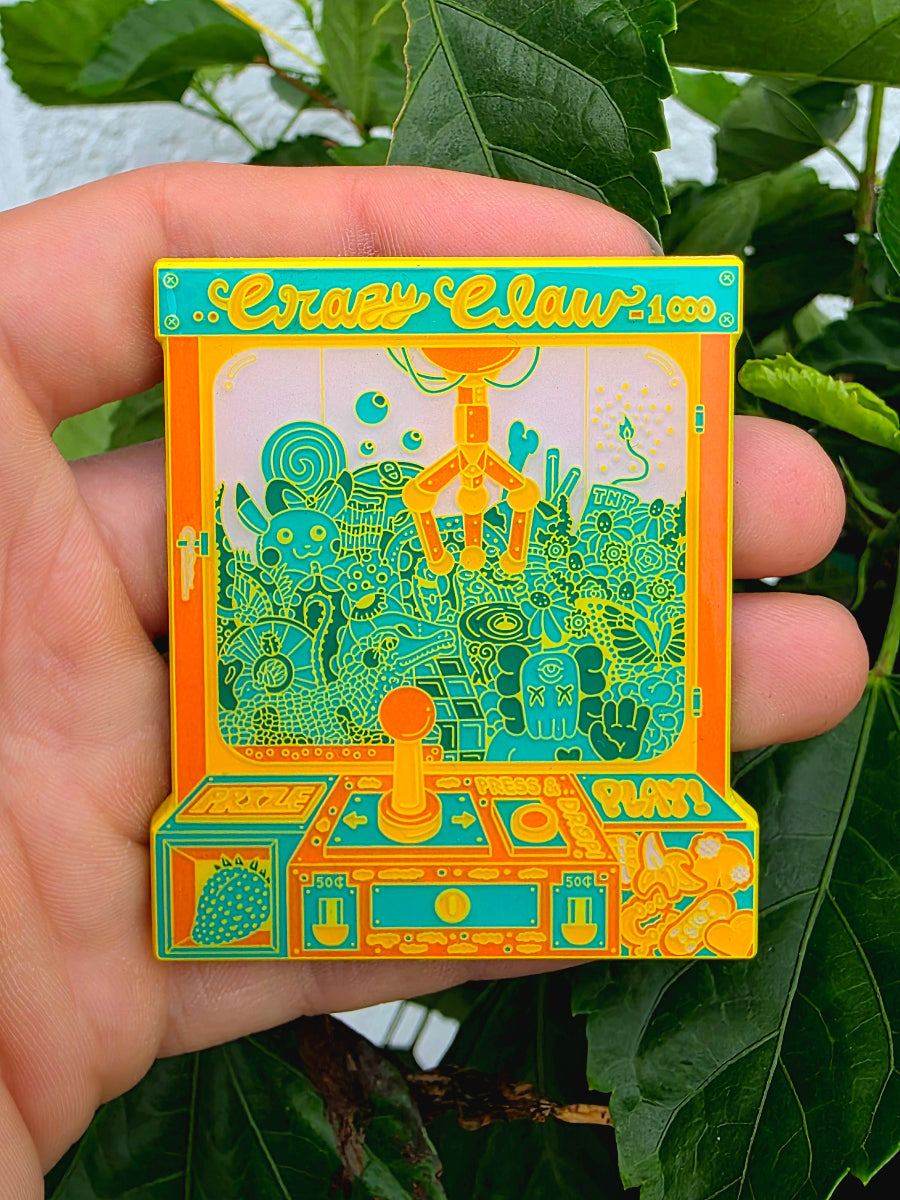 Crazy Claw Pin // Sig. x iLL Art Collab – iLL Art Collective
